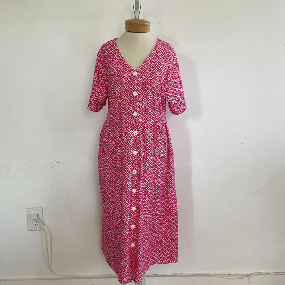 Vintage 90s Pink and White Print Shirtdress with Pockets, M/L/XL